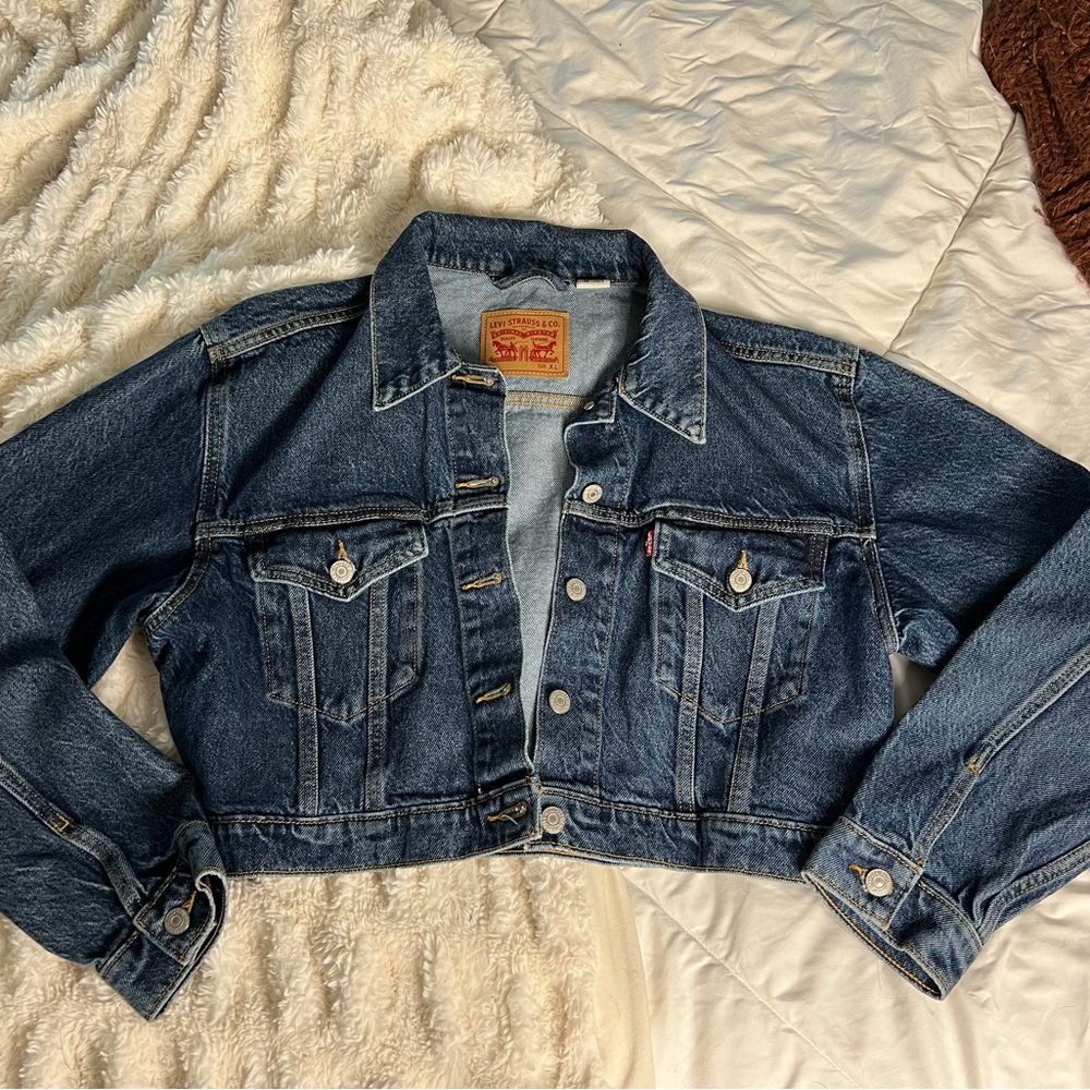 Levi’s Oversized Crop Jacket